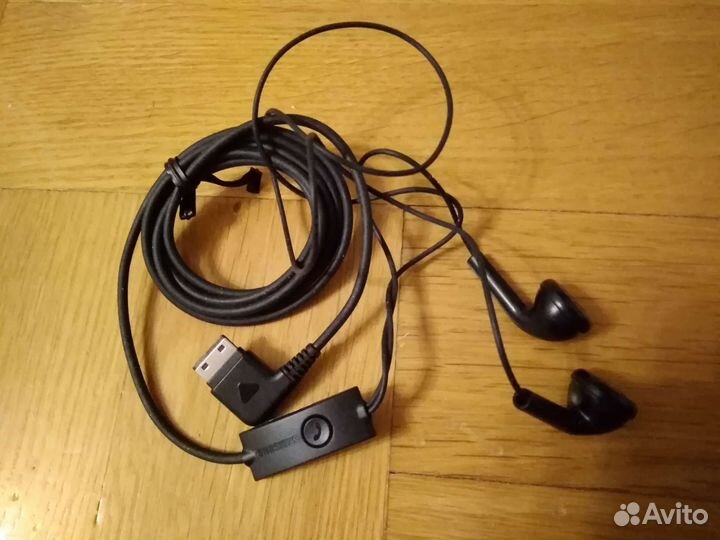 Наушники для телефона