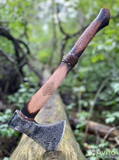 Топор кованый ручной работы