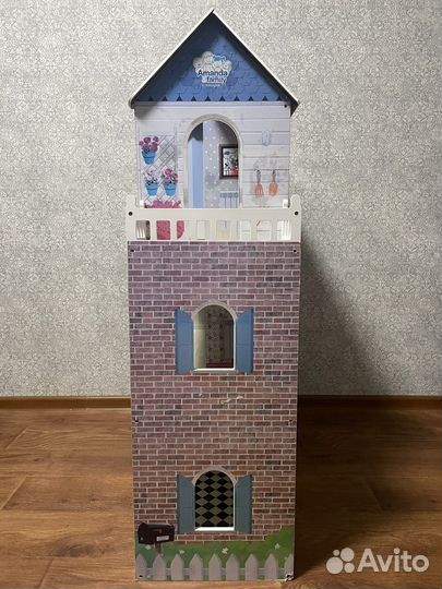 Домик кукольный