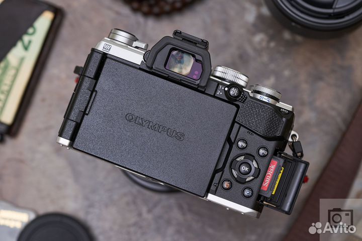 Olympus om d e m5 mark ii(12-50мм EZ) +4гб+Сумка+