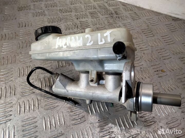 Главный тормозной цилиндр Renault Megane II