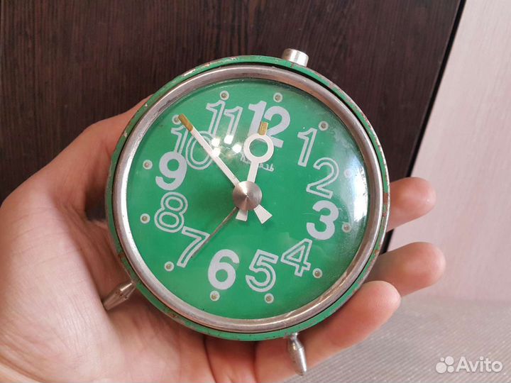 Коллекция СССР часы будильник ретро