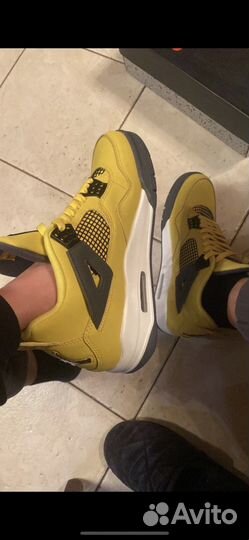 Nike air jordan 4 lightning
