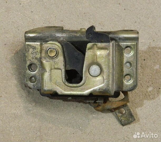 Замок двери передней правой Kadett E