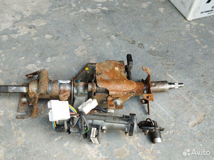 Замок зажигания Toyota Carina E