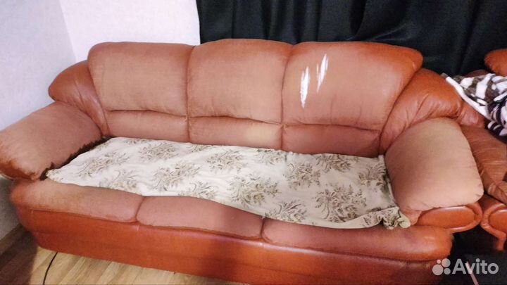 Диваны и кресло