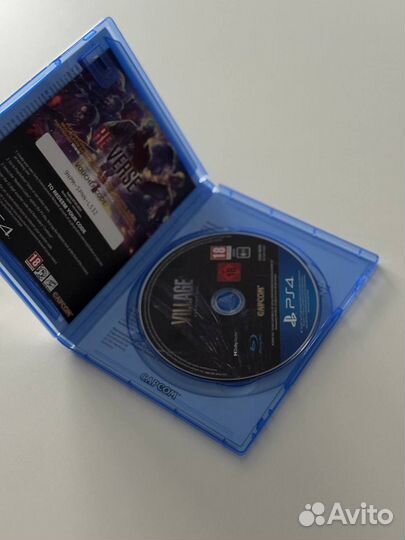 Диски на ps4 God of war + Resident Evil Village