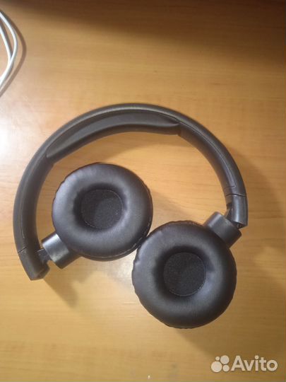 Беспроводные наушники