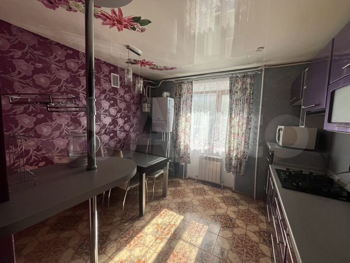 4-к. квартира, 78 м², 1/3 эт.