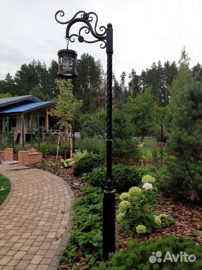 Уличный садовый кованый фонарь светильник д44