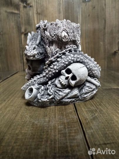 Дракон 2024 с черепами. Органайзер, подсвечник