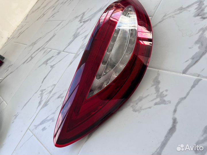 Фонарь левый мерседес w218 рест