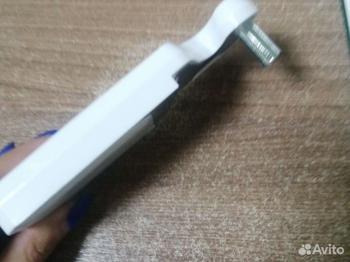 Петля навес двери для холодильника LG (AGM72916301