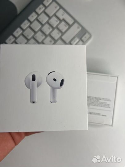 Airpods 4 новые