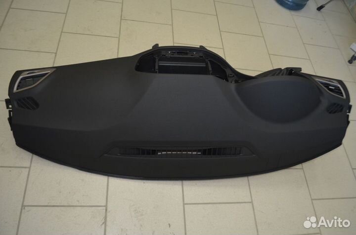 Торпедо панель приборов Лада Веста