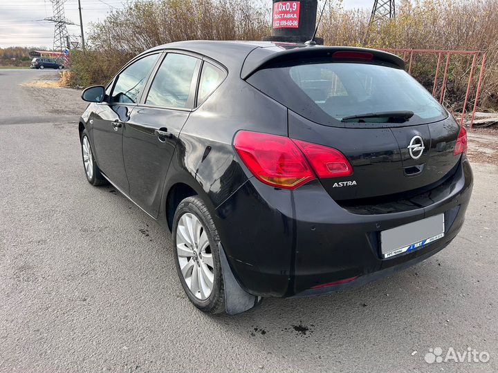 Opel Astra 1.6 МТ, 2011, 160 000 км