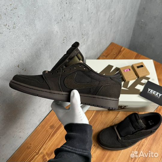 Travis Scott X Air Jordan 1 Retro Low OG SP Velvet