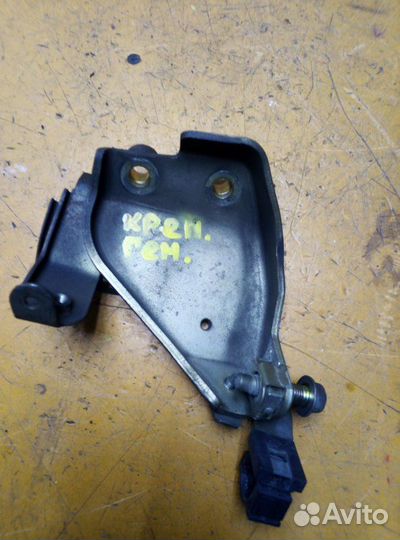 Крепление генератора Nissan Avenir PNW11 QG18DE