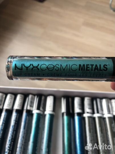 Жидкая губная помада NYX cosmic косметика
