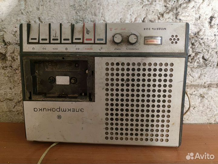 Кассетный магнитофон Электронника на запчасти