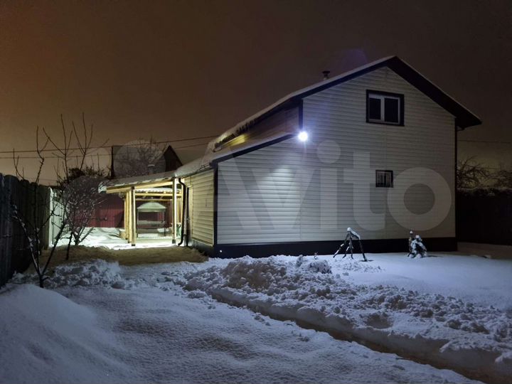 Дом 100 м² на участке 8 сот.