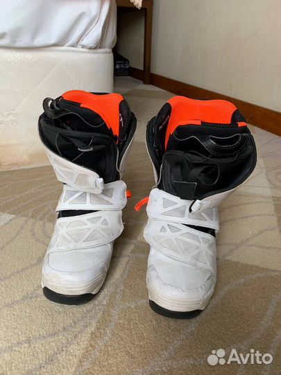 Сноуборд, крепления и ботинки