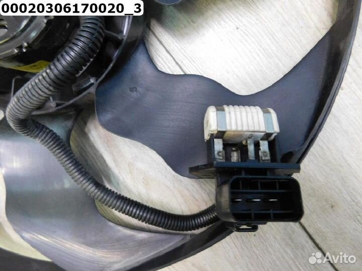 Hyundai ix35 2010- Вентилятор радиатора