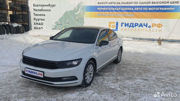 Порог со стойкой правый Volkswagen Passat (B8)