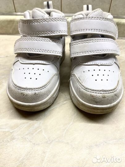 Кроссовки детские