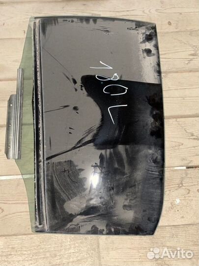 Стекло двери заднее левое Toyota Corolla 180 1.6