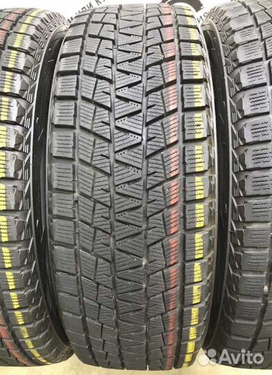 Bridgestone Blizzak DM-V1 225/65 R17