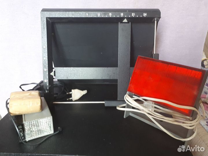 Глянцеватель, фотоувеличитель, вспышка и др