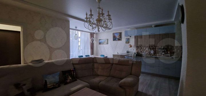 3-к. квартира, 140 м², 1/10 эт.