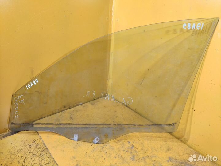 Стекло переднее правое на Mitsubishi Galant 8