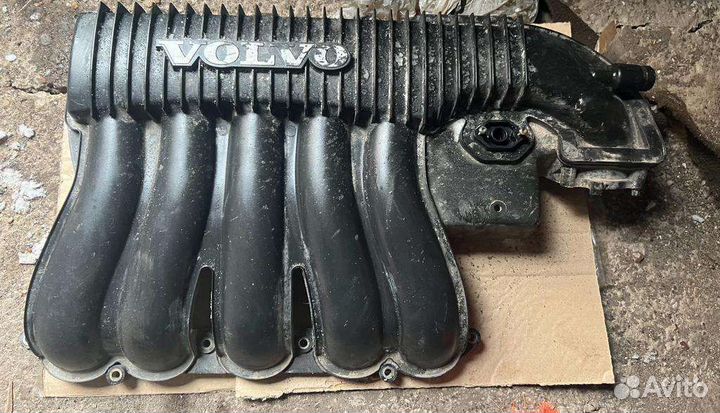 Впускной коллектор Volvo S40, V50, C30 2.4