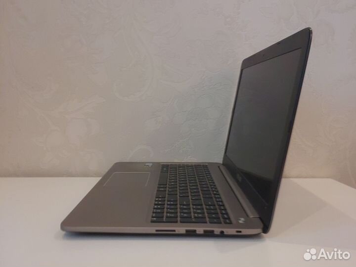 Ноутбук asus K501U