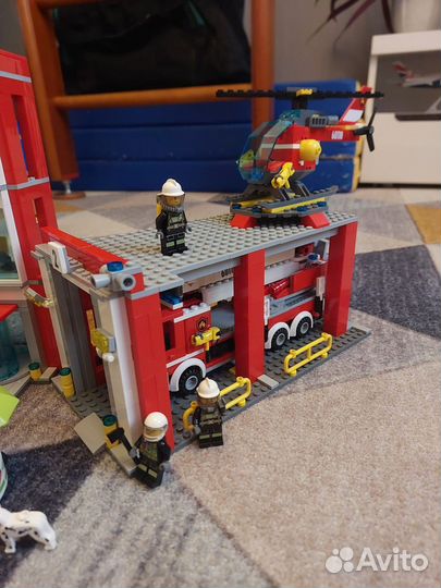Lego City пожарная станция 60110