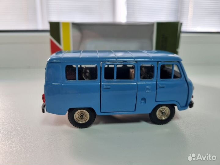 Модель УАЗ 452В 