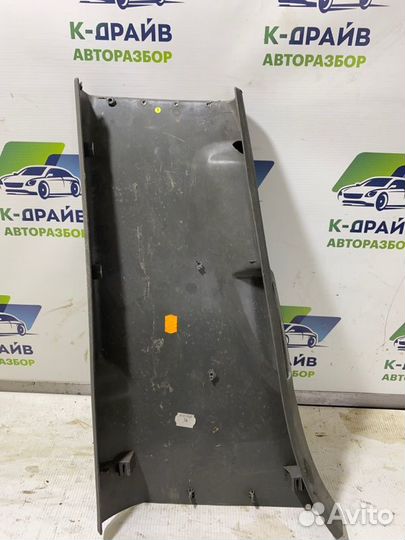 Накладка на стойку кузова Audi Q7 легковой