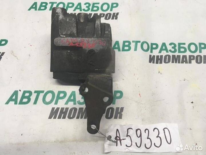 Кронштейн двигателя левый для Toyota Vista 3 1990