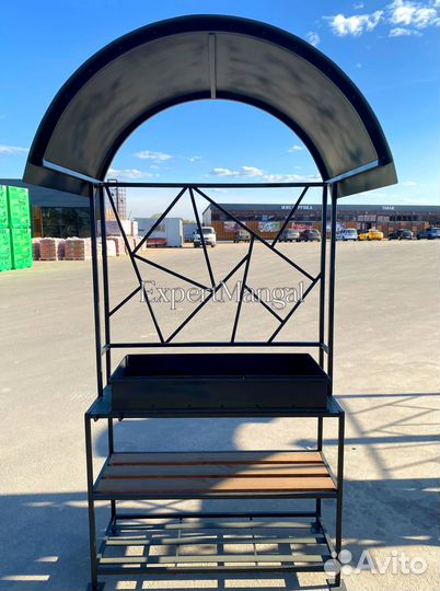 Мангал с крышей