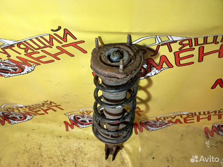 Стойка подвески задняя правая Toyota Avensis T220