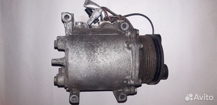 Компрессор кондиционера Mitsubishi Outlander