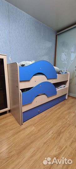 Двухъярусная кровать выдвижная бу