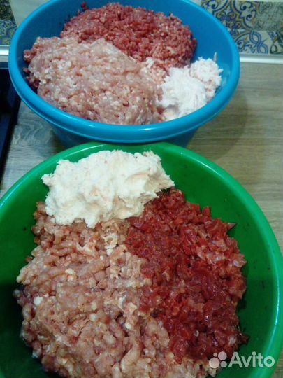 Пельмени, голубцы,салаты,холодец