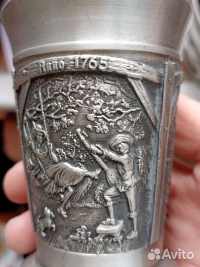 Винтажный оловянный стакан для вина