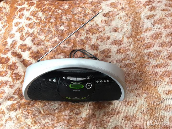 Радио с проигрывателем сd дисков