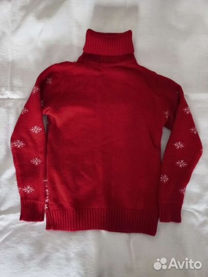 Свитер с оленями