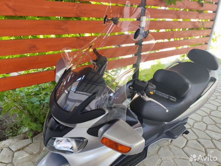 Продам макси скутер