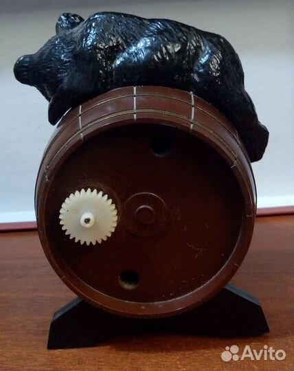 Часы Молния с медведем